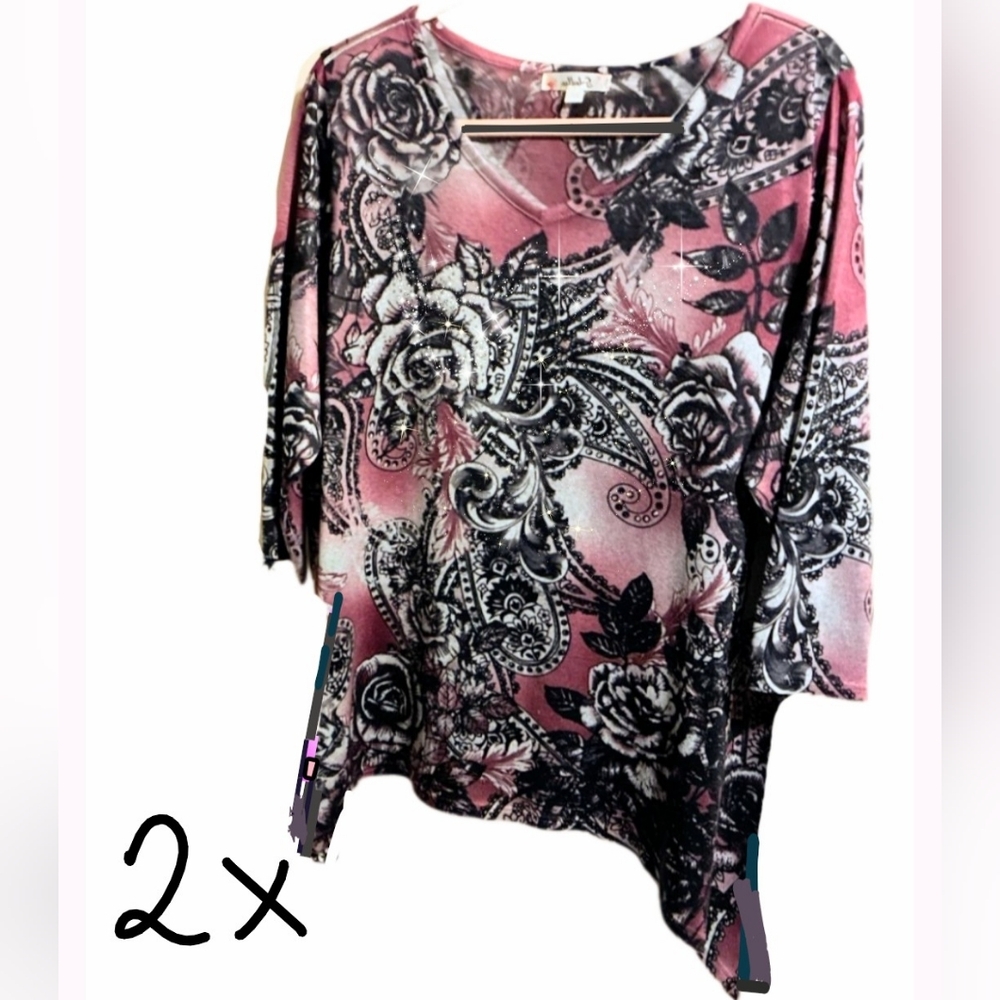 Black Rose, Magenta Mauve, Embellished Tunic  Women’s 2x  (Clone listing)
